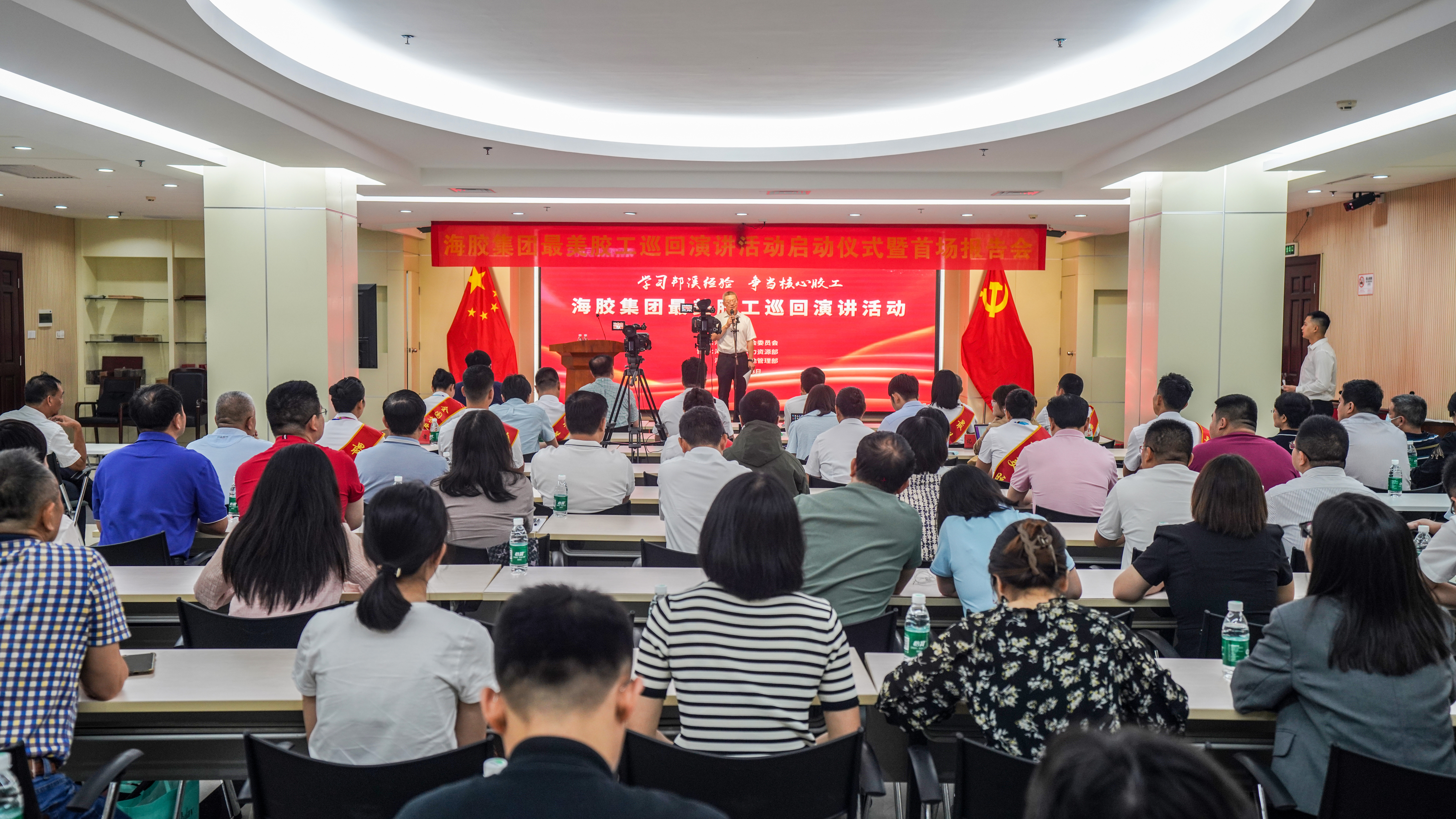 b4b9050e54384c0c8f50d2eeae51ec14